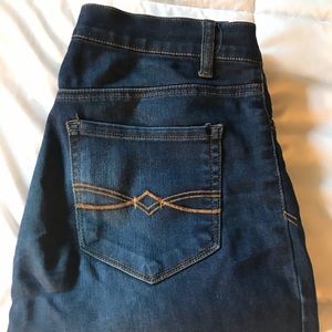 Blue skinny jeans